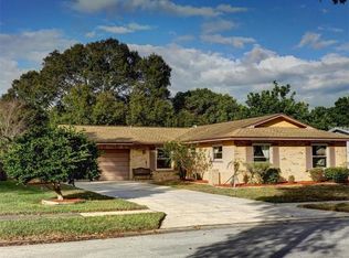 2286 Colonial Dr, Dunedin, FL 34698