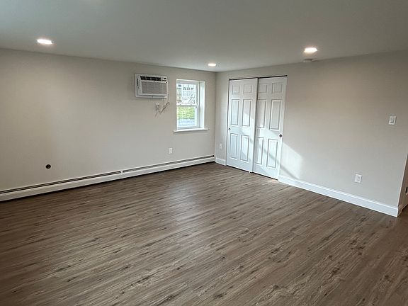 2nd image of 440 Church St APT 7