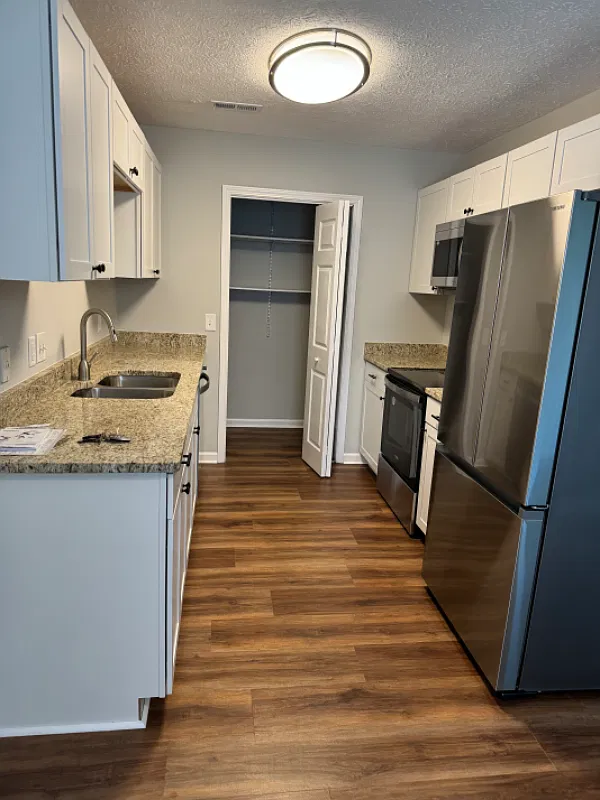 7005 Alamosa Drive — Photo 2