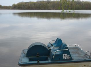 161 Oak Grove Dr, Brooklyn, MI 49230