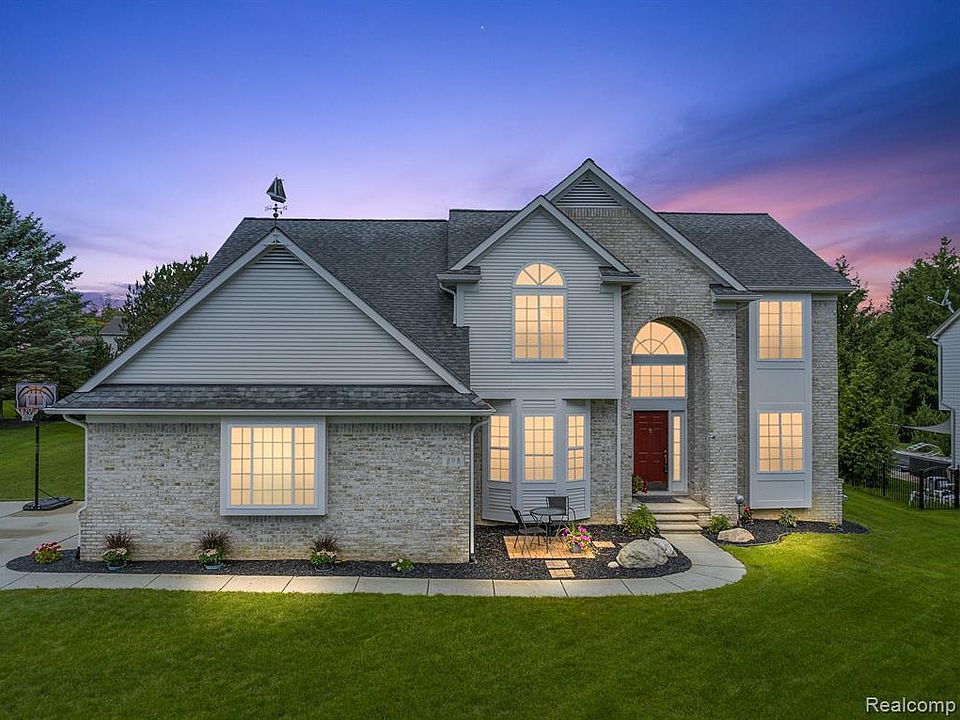 898 Mountainside Dr, Lake Orion, MI 48362 Zillow