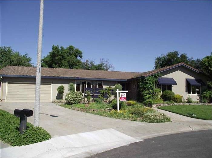 1st image of 1519 Corkwood Pl