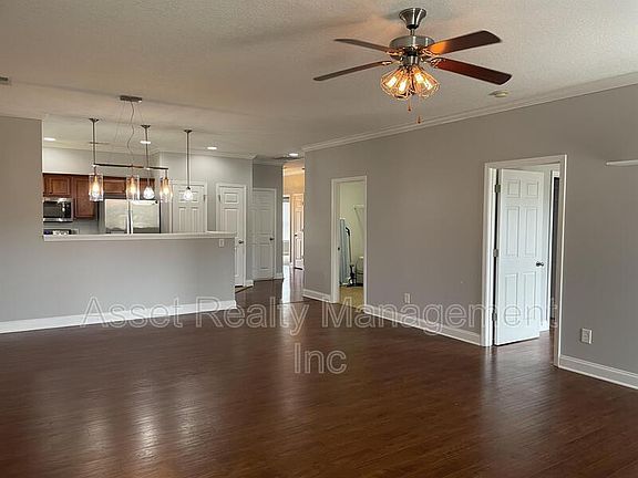 5th image of 1427 Remington Grove Ln