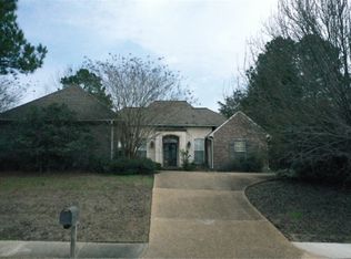 216 N Ridge Dr, Madison, MS 39110