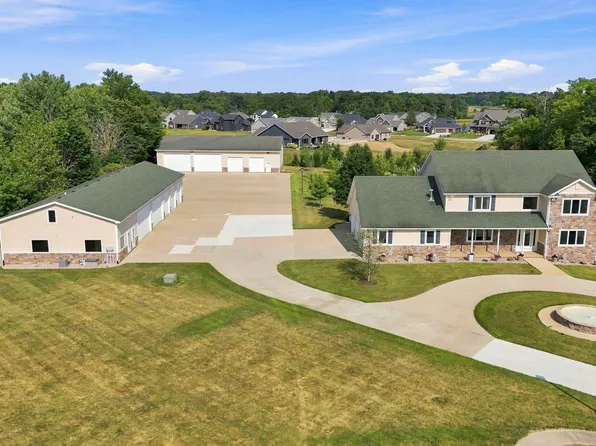 17818 Amstutz Rd, Leo, IN 46765