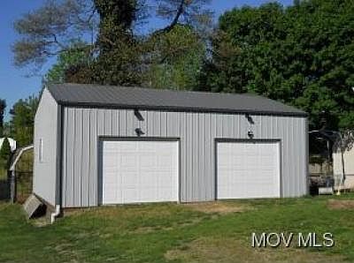 4th image of 273 N Meadowlark Dr