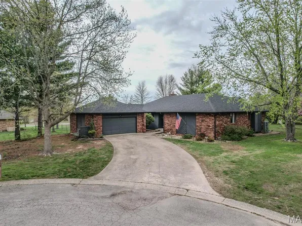 417 Carriage Pl, Lebanon, MO 65536