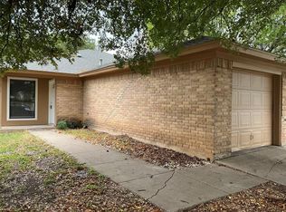 6714 Glenbrook Ln #6714, Fort Worth, TX 76133