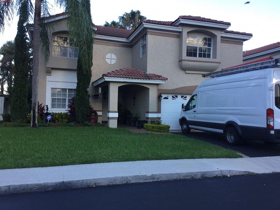 1st image of 1353 NW 129th Way