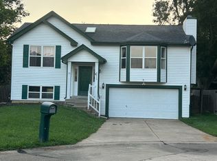 2415 Beaujolais Dr, O'Fallon, MO 63368
