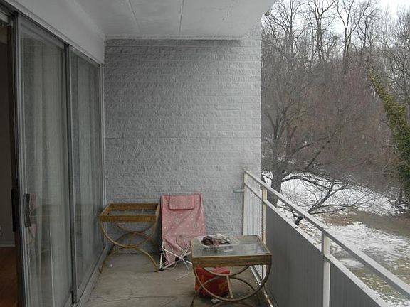 3rd image of 9205 New Hampshire Ave APT 204