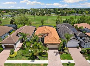 7832 Valencia Ct, Naples, FL 34113