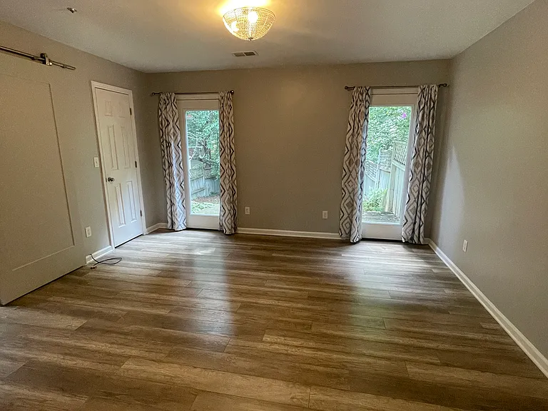 2770 North Ave SE — Photo 8