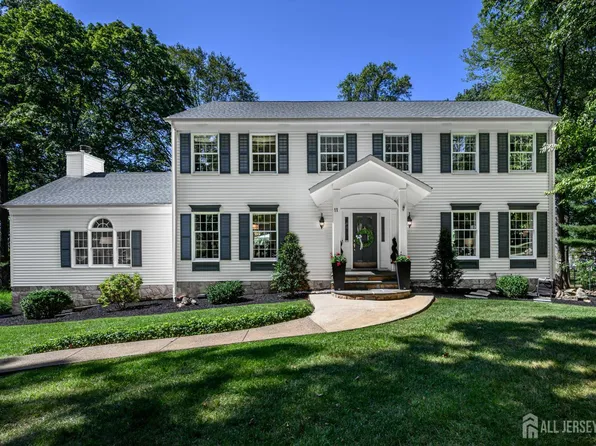11 Timber Ridge Dr, Annandale, NJ 08801