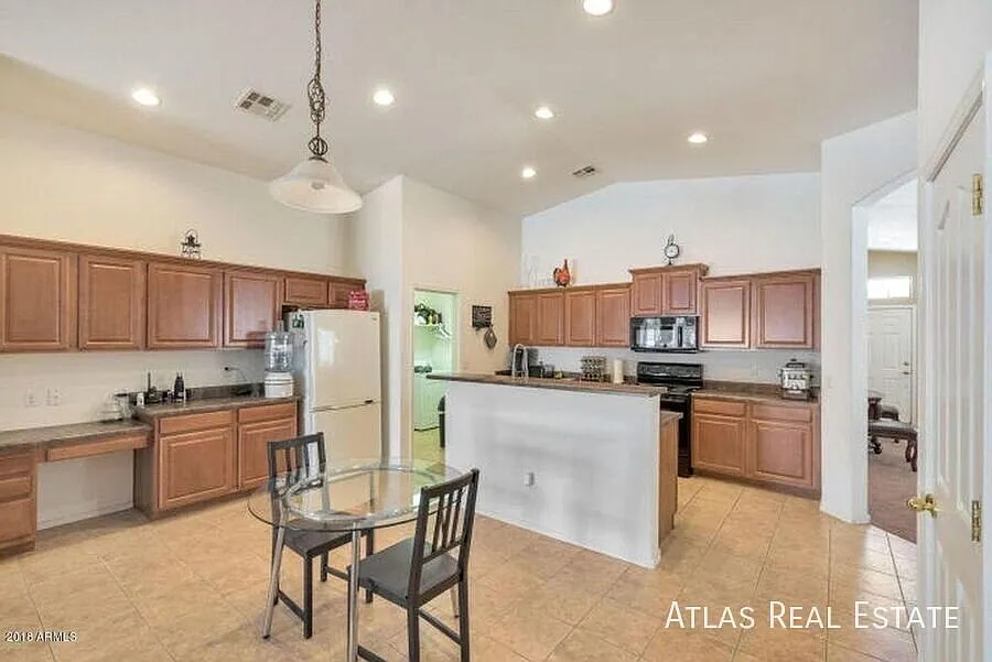 36556 W Velazquez Dr