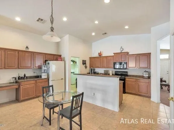 36556 W Velazquez Dr, Maricopa, AZ 85138