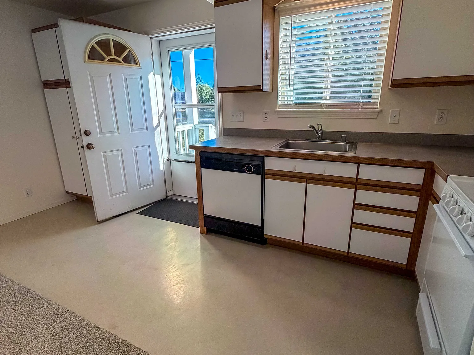 1 bed, 450 sqft, $1,500 — Photo 3