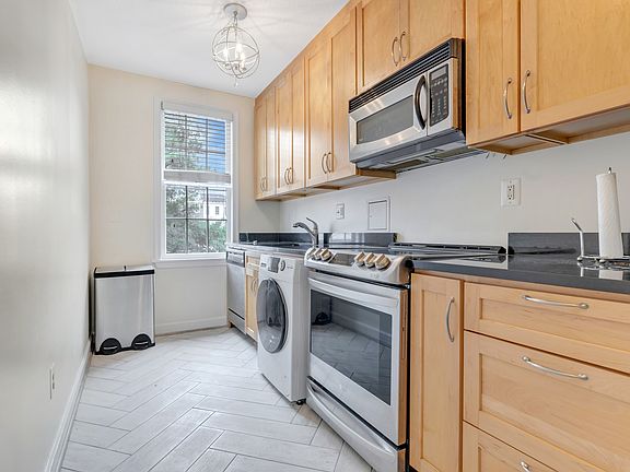 3rd image of 504 Bashford Ln Unit 3121