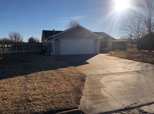 2502 N King St, Hutchinson, KS 67502