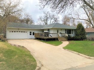 1013 1st St NW, Watertown, SD 57201