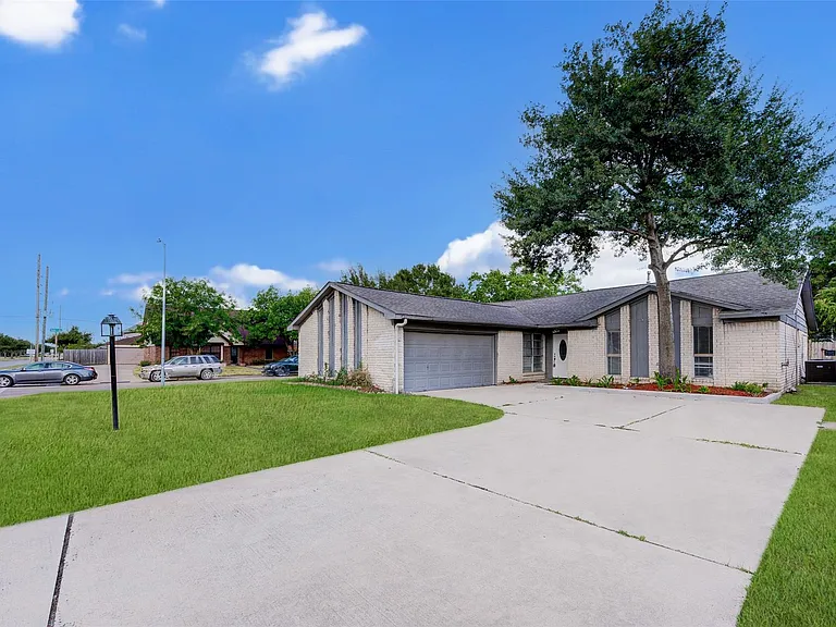 16603 Kieth Harrow Blvd — Photo 4