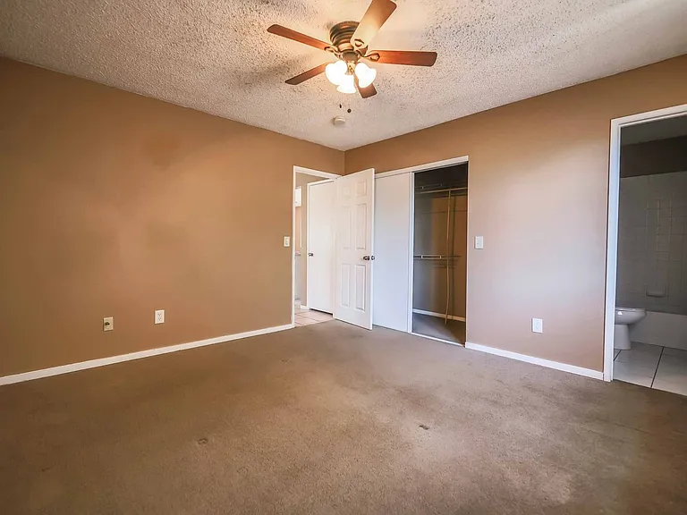 4465 Halbert Ave — Photo 2
