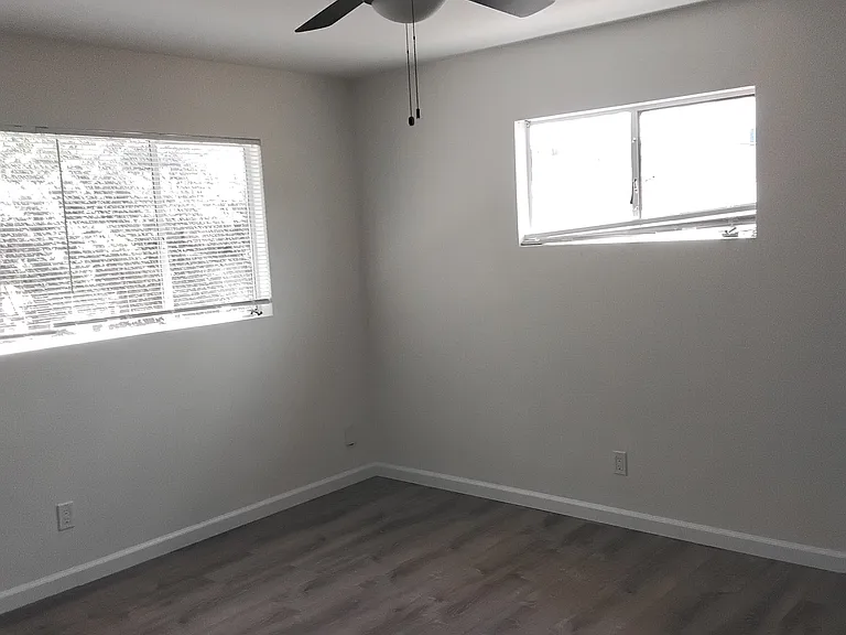 4041 Promontory St — Photo 8