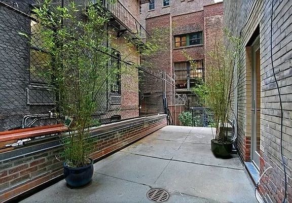 5th image of 140 E 40th St APT 1E