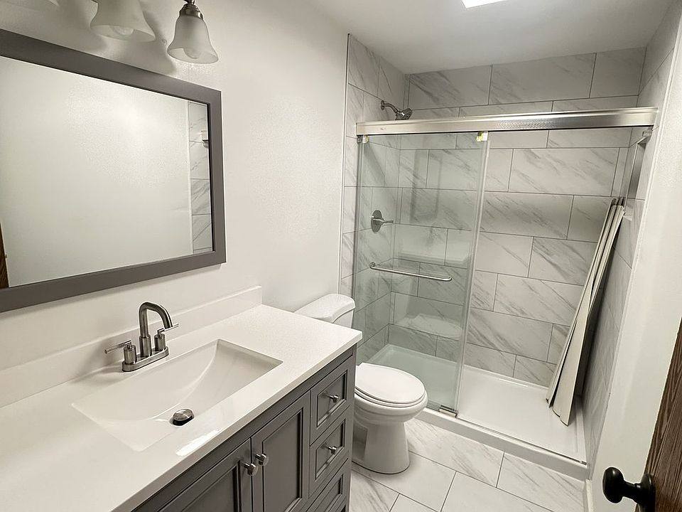 1st image of 17141 NE 80th St #17147