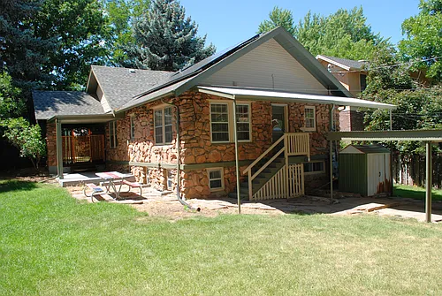 1032 Lincoln Pl Photo 1