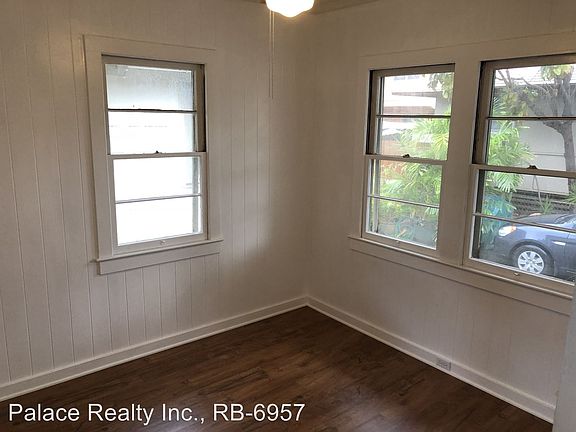 3rd image of 3138 Brokaw St