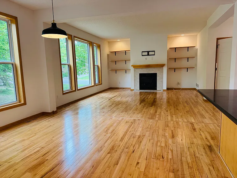 10033 Scott Ave N — Photo 3