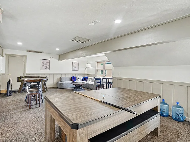 Indian Lakes Apartments — Photo 48