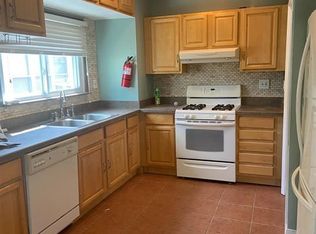 184 Benjamin Ave #1, Iselin, NJ 08830