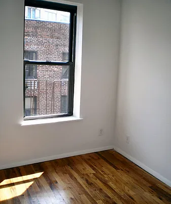 Rented by City Connections Realty | media 37