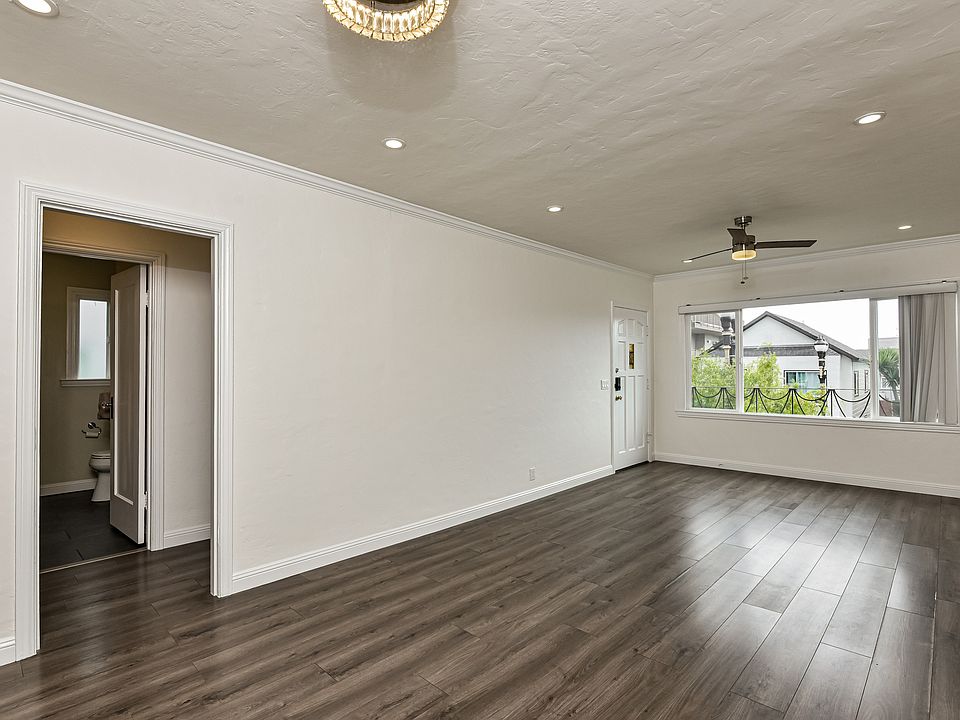 1st image of 833 Linden Ave