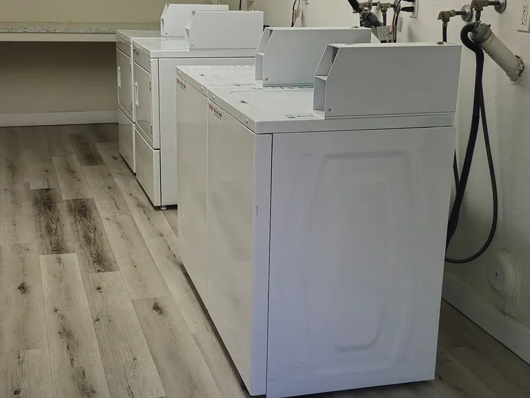 Welcome to La Villa Lake Apartments- 55+ Better Living — Photo 42