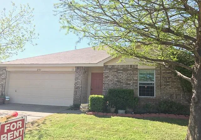 2701 Margaret Ln — Photo 1