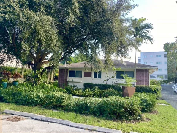 812 NE 90th St APT 1, Miami, FL 33138
