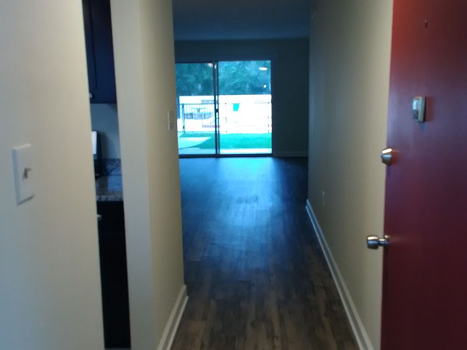 1st image of 1825 NE 2nd St APT 46