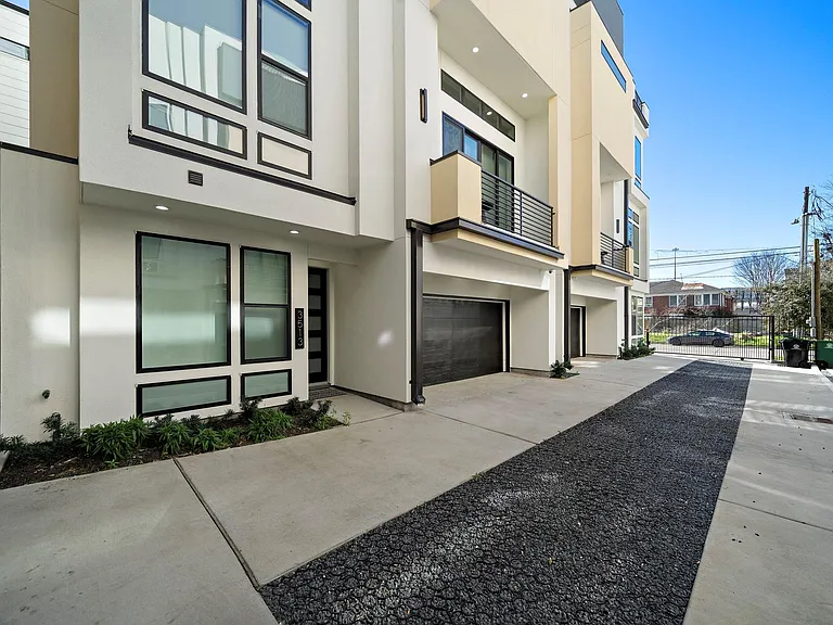 3513 Hutchins St — Photo 3