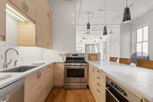 Rented by William Raveis Real Estate | media 30