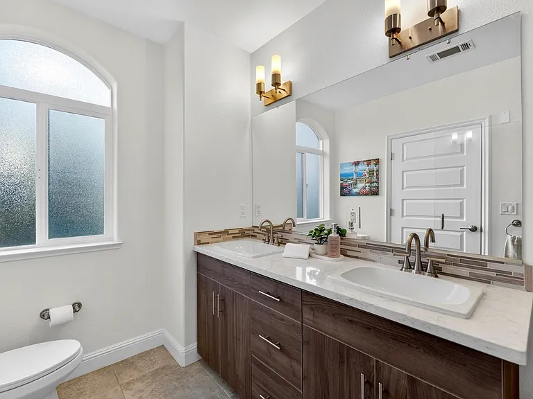 538 S Mathilda Ave #301 — Photo 46