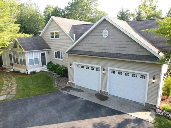 1225 Trowbridge Dr, Alpena, MI 49707