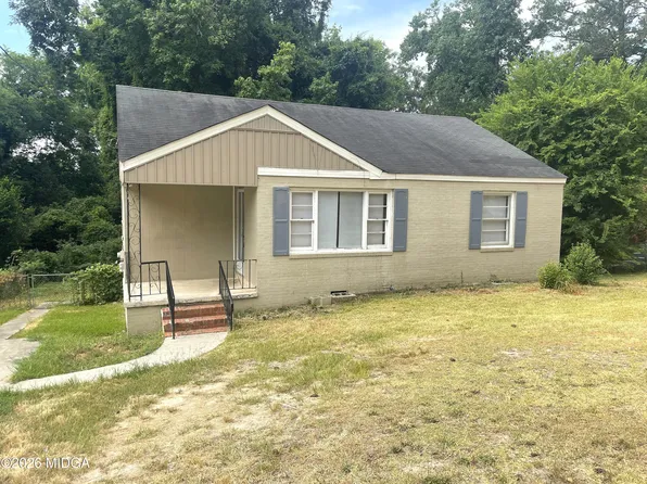 2063 Bayswater Rd, Macon, GA 31211