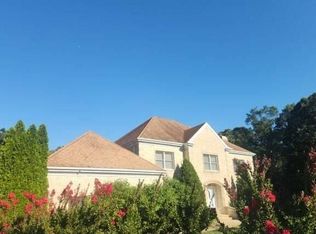 696 Schoolhouse Ln, Toms River, NJ 08753