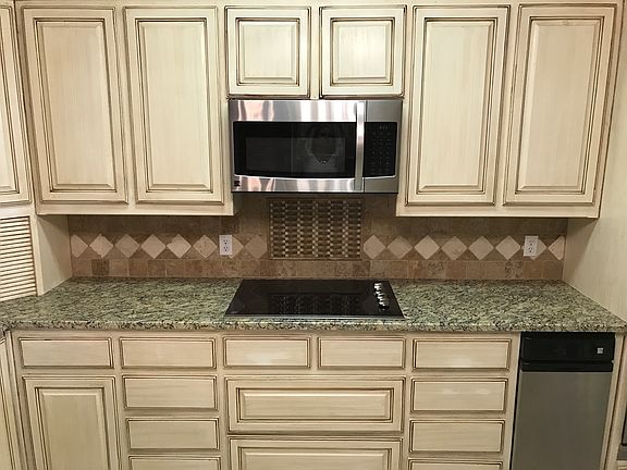 3rd image of 500 W Sherman Dr