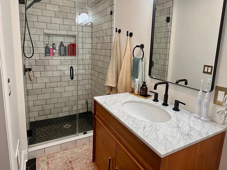 874 S Prospect Ave — Photo 4