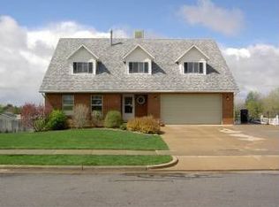 36 S Village Way, Fruit Heights, UT 84037