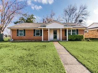 2300 Greenhill Dr, Mesquite, TX 75150
